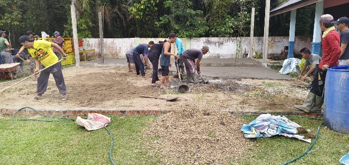 Warga Teluk Rendah Ilir Gotong Royong Bangun Gedung Baru TK Cahaya Hati 